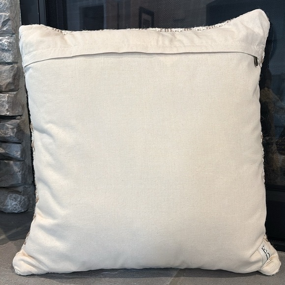 Geometric Tonal Weave Checkered contrast stitching pillow,solid tan zipper back - Picture 4 of 9